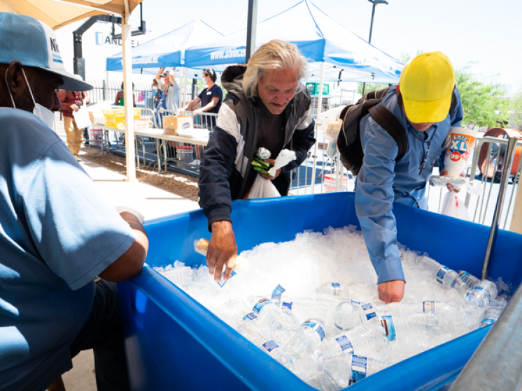 Water distribution during heat relief