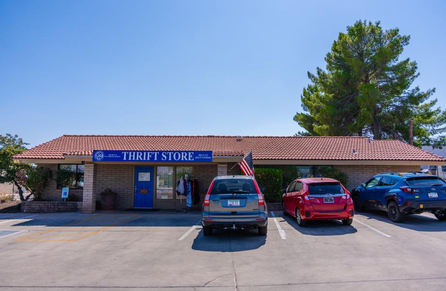 Exterior of Prescott Thrift Store